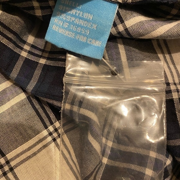 J. McLaughlin Dakota Top NWT Button Down Blouse White Navy Plaid Size XS - Picture 6 of 8